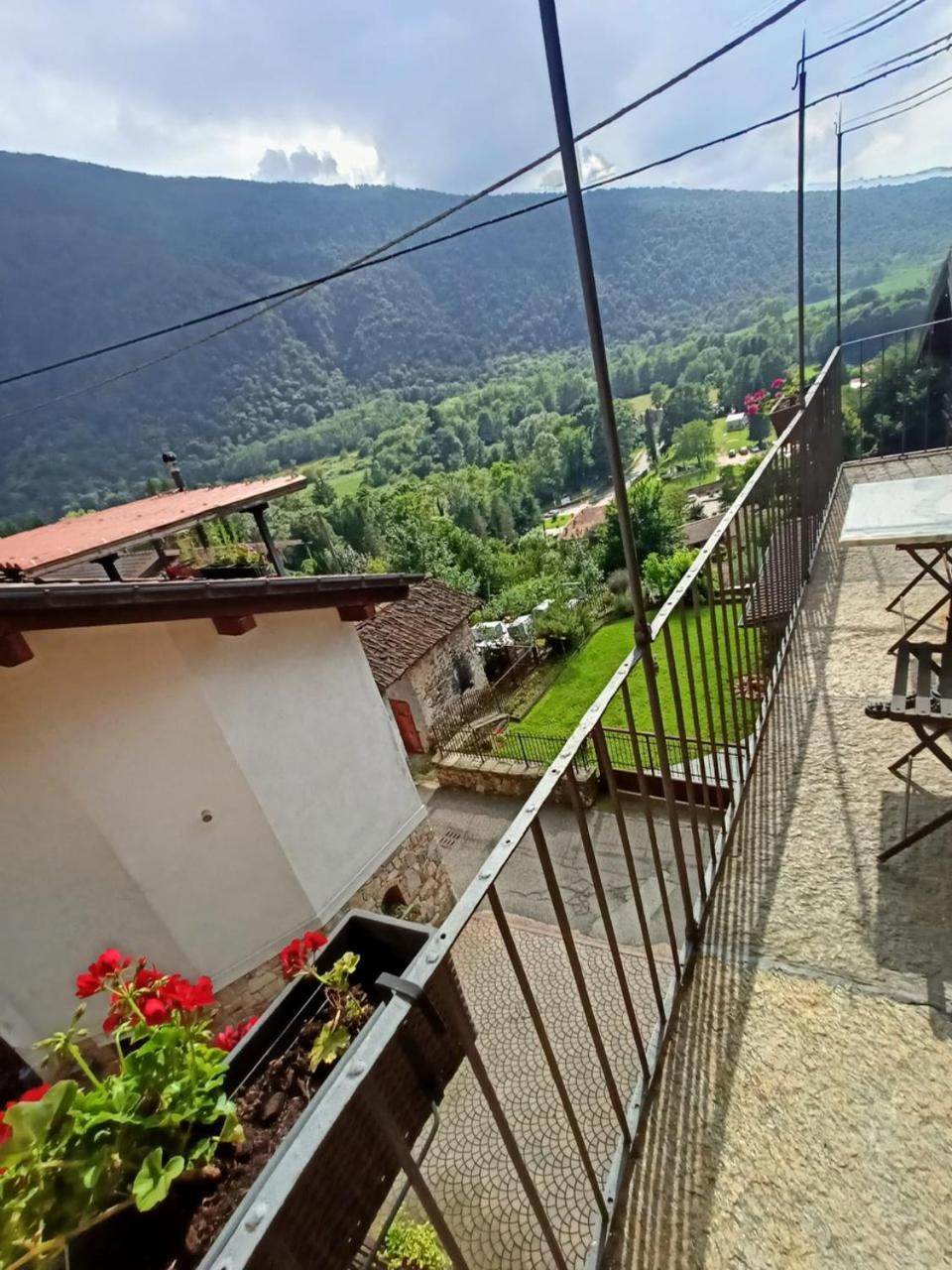 Foresteria Lombarda B & B Ca' Pelitti Ganna Exterior foto
