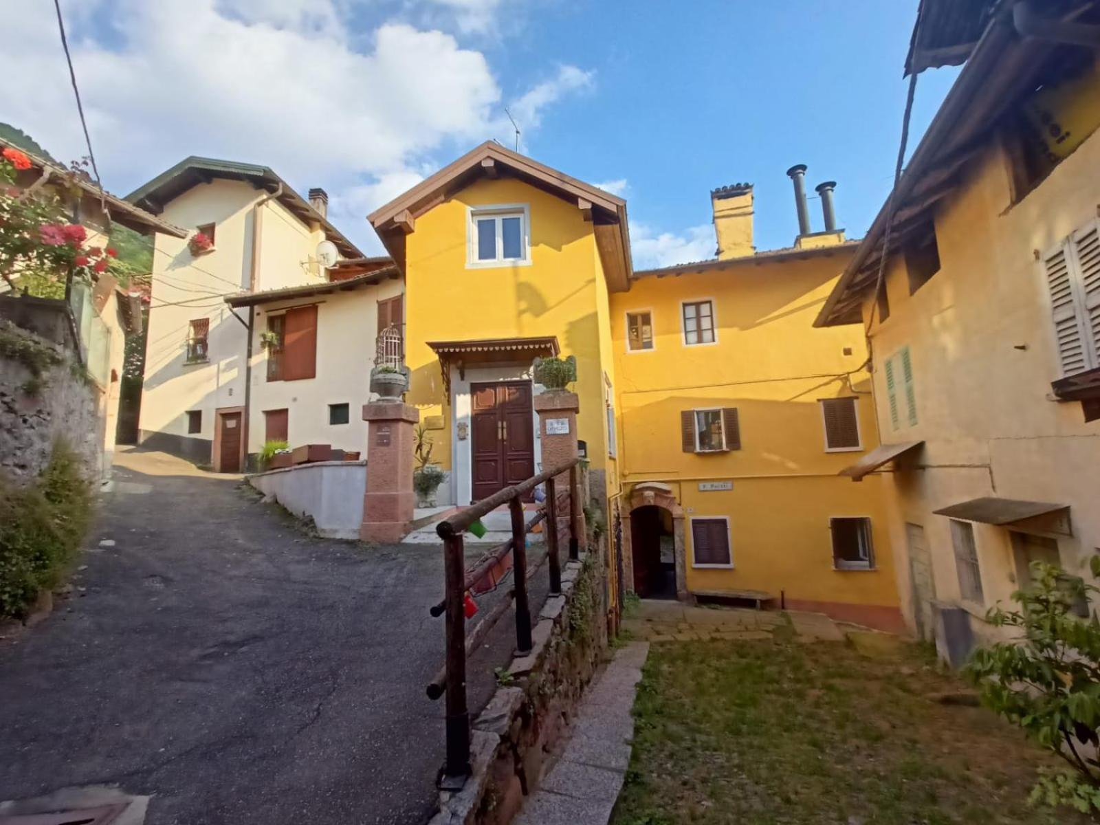 Foresteria Lombarda B & B Ca' Pelitti Ganna Exterior foto